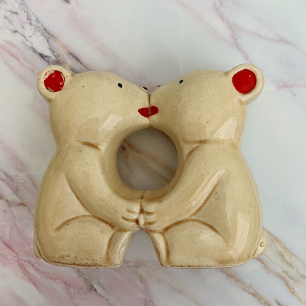 Vintage Kissing Bears Salt & Pepper Shaker